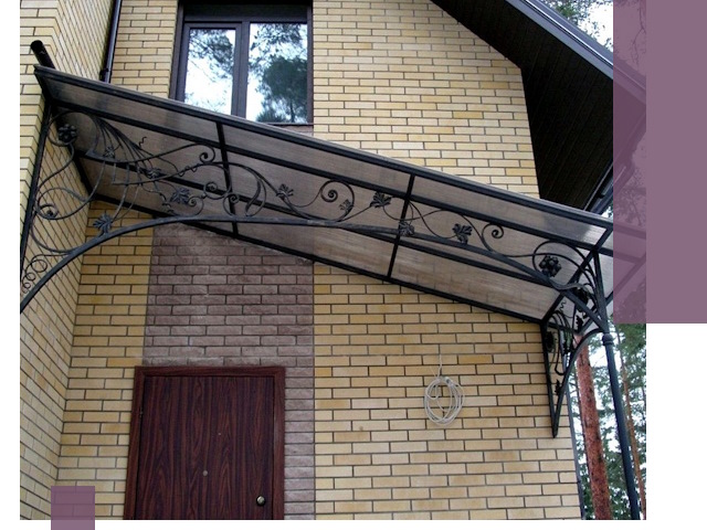 Односкатные козырьки из металла под ключ в Махачкале