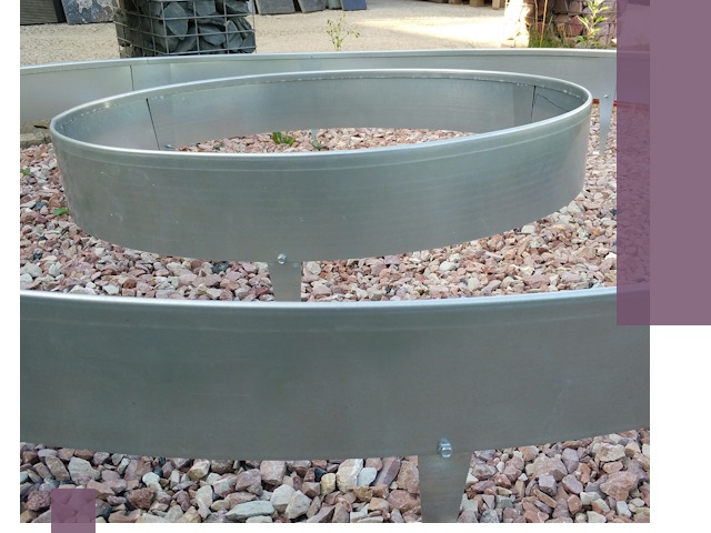 Нержавеющие бордюры под ключ в Махачкале — изготовление и монтаж